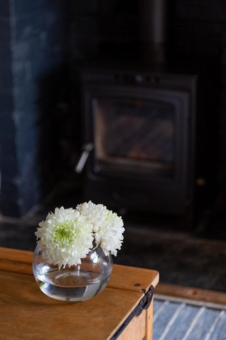Charlestown Cottage, Woodburner, Gardens & Parking Exterior photo